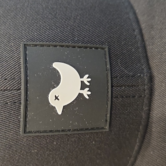 BAD BIRDIE LOGO SNAPBACK TRUCKER HAT. BLACK. - Picture 8 of 8